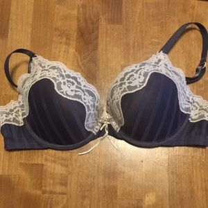 Heidi Klum bra size 36C